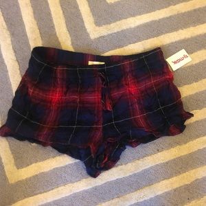 Cloth and stone plaid pajama shorts large